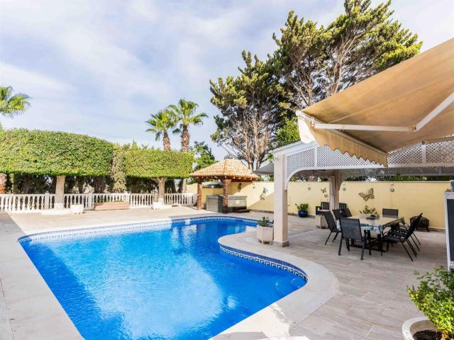 5 bedroom villa in GARRUCHA