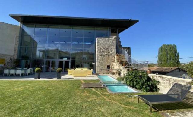 4 bedroom House in Condom