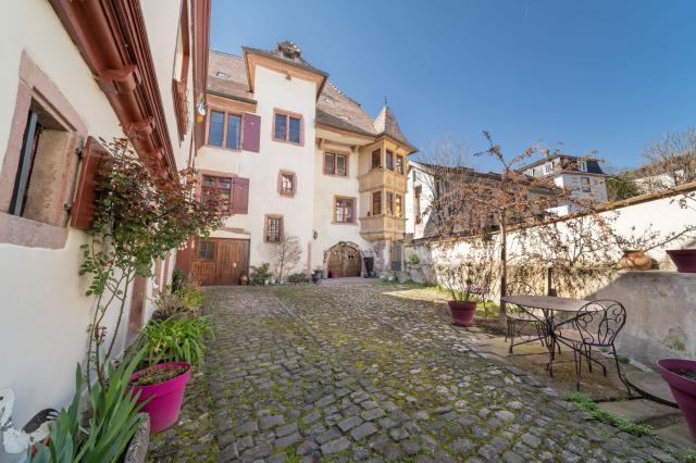 7 bedroom Property in Colmar