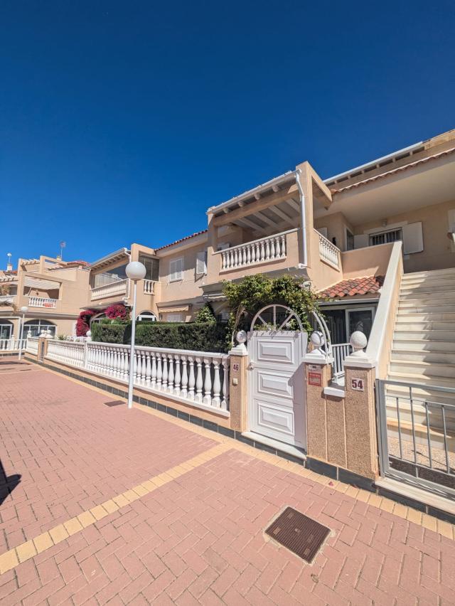 3 bedroom Apartment in Playa Flamenca