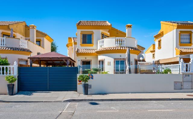 3 bedroom Detached Villa in Guardamar Del Segura