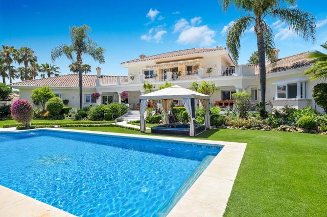 6 bedroom Villa in Marbella
