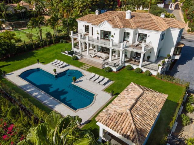 6 bedroom Villa in Marbella