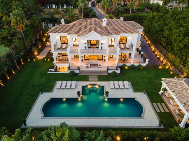 6 bedroom Villa in Marbella