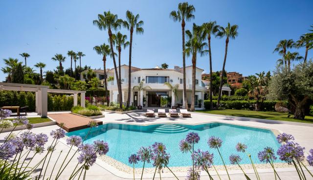 6 bedroom Villa in Marbella