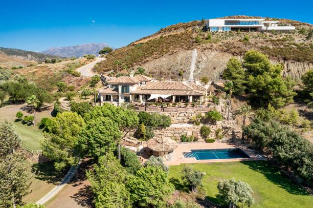 4 bedroom Villa in Benahavis