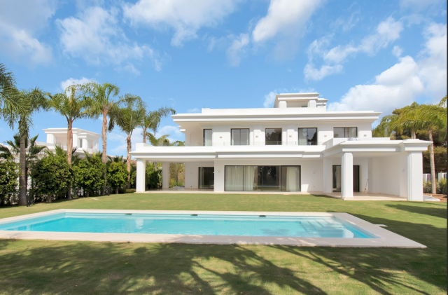 6 bedroom Villa in Marbella