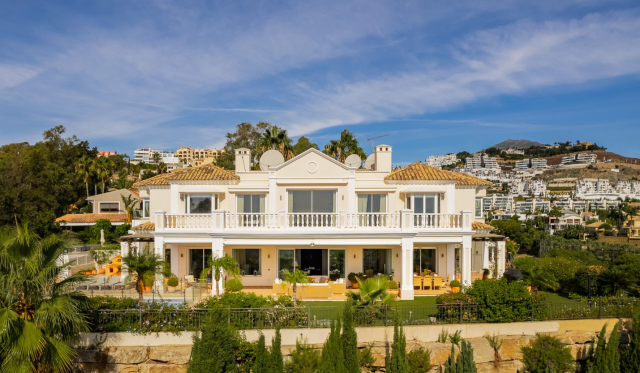 5 bedroom Villa in Marbella