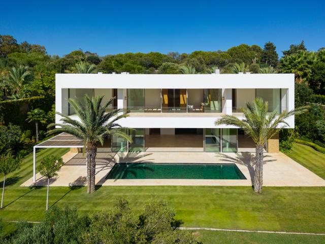 5 bedroom Villa in Estepona