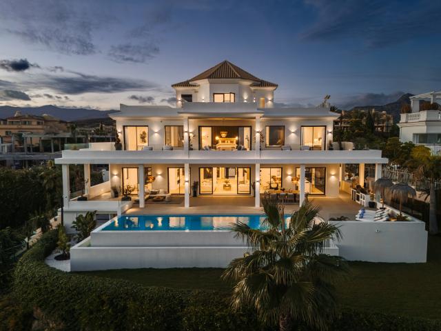 6 bedroom Villa in Marbella