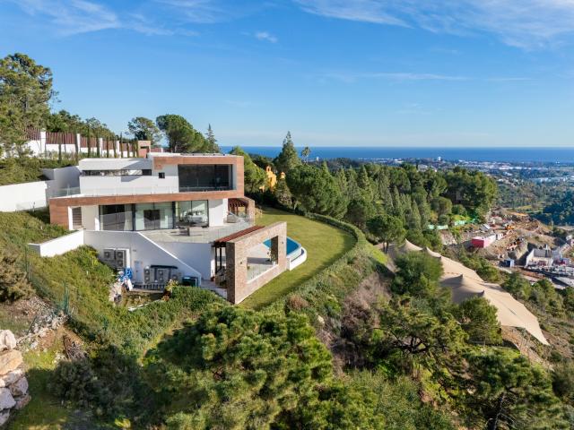 5 bedroom Villa in Benahavis