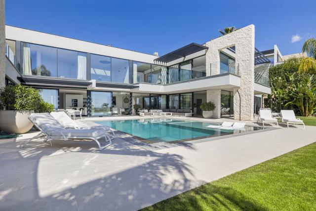 5 bedroom Villa in Benahavis
