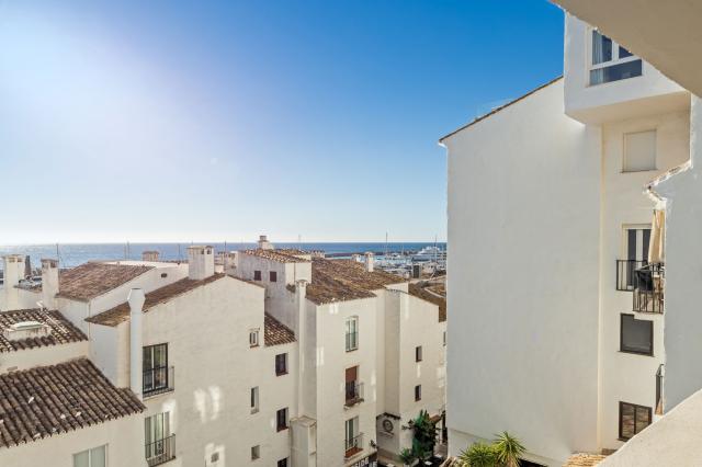 5 bedroom Apartment in Marbella