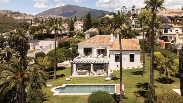 4 bedroom Villa in Benahavis