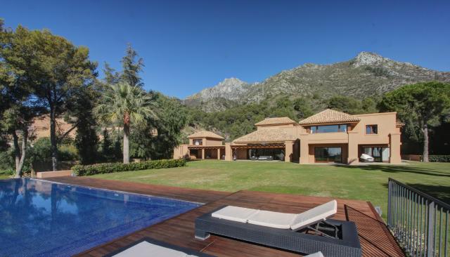 6 bedroom Villa in Marbella