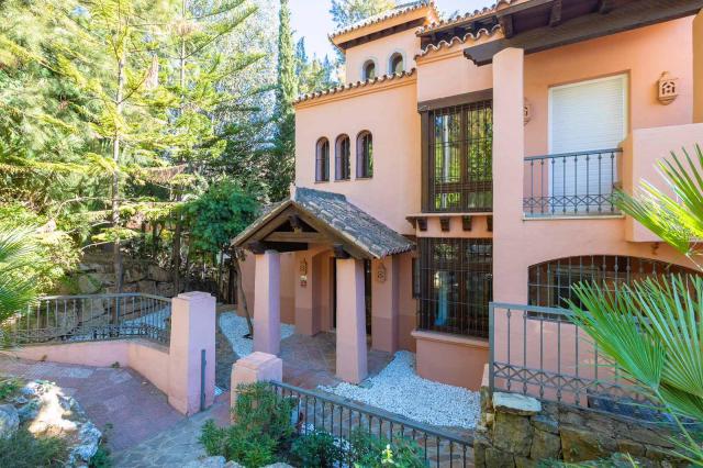 5 bedroom Town House in Marbella