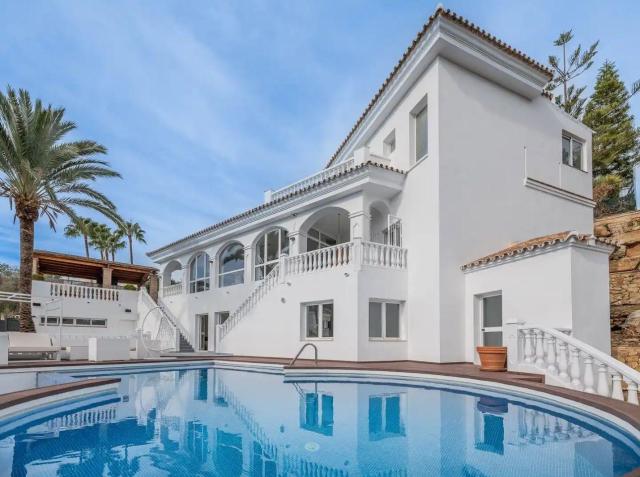 6 bedroom Villa in Marbella