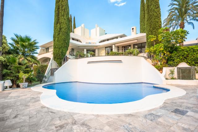 4 bedroom Villa in Marbella