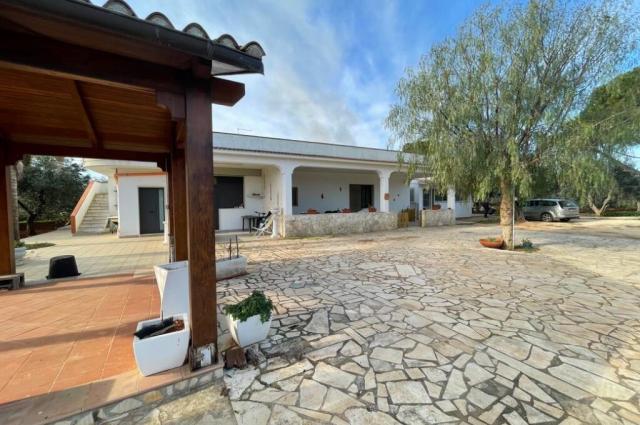 4 bedroom Villa in Carovigno