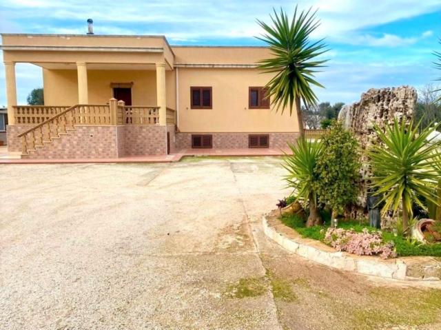 6 bedroom Detached House in San Vito dei Normanni