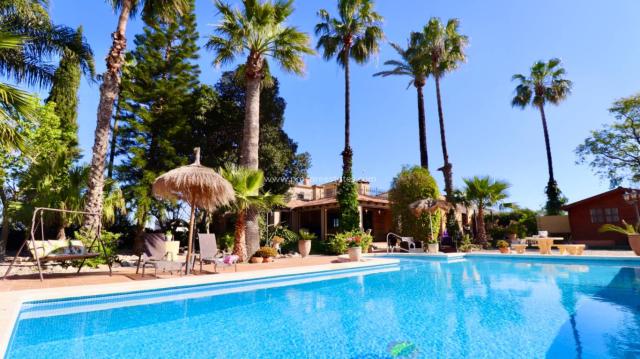 6 bedroom Country Property in Rojales
