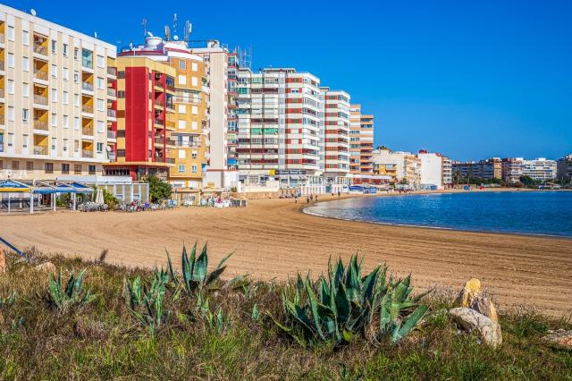 3 bedroom APARTMENT in TORREVIEJA