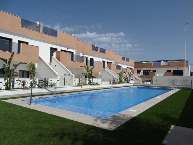 2 bedroom APARTMENT in PILAR DE LA HORADADA