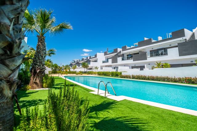 3 bedroom APARTMENT in TORREVIEJA