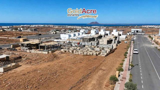 Land for sale in Corralejo