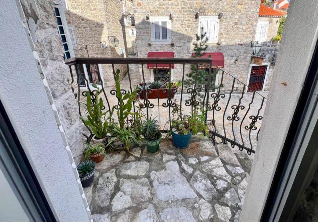 apartment for sale in Budva