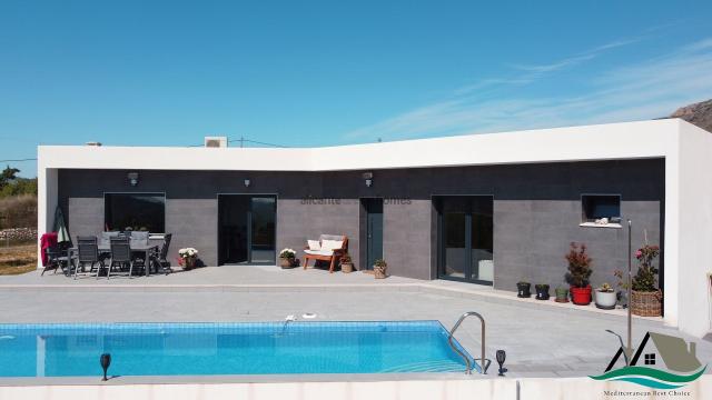 4 bedroom Villa in La Romana