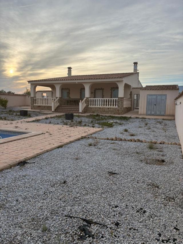 3 bedroom Villa in Monóvar