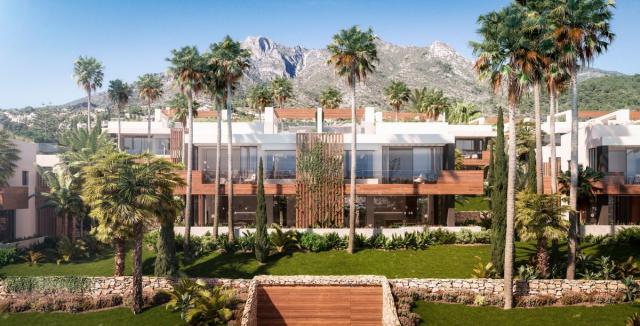 4 bedroom House - Semi-Detached House in Marbella
