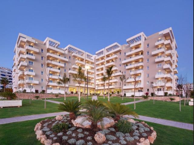 2 bedroom Apartment - Middle Floor Apartment in Nueva Andalucía