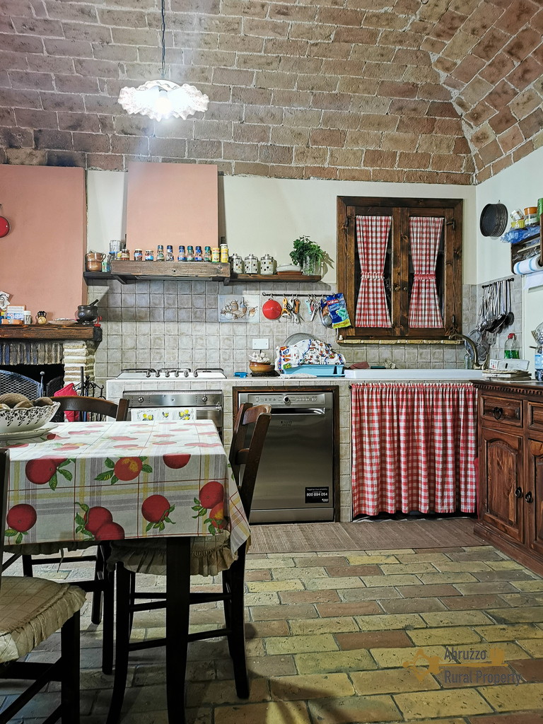 Beautifully restored traditional town house in Casalbordino.