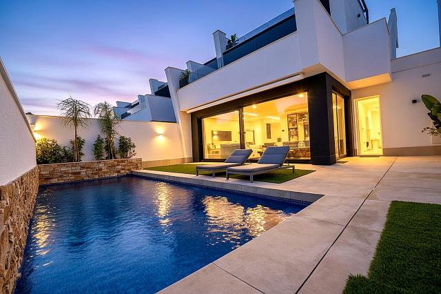 3 bedroom Detached in Santiago De La Ribera