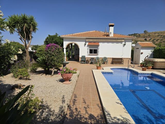 3 bedroom Villa in Venta Baja