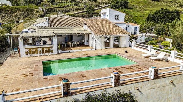 4 bedroom Villa in Vélez-Málaga