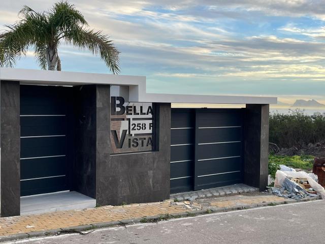4 bedroom Villa in San Roque