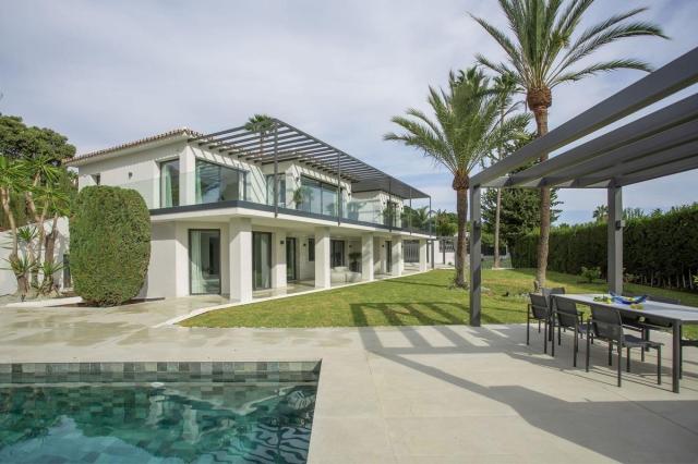 6 bedroom Villa in Marbella