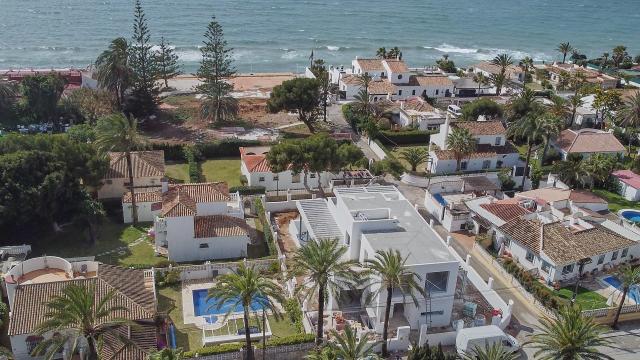 6 bedroom Villa in Marbella