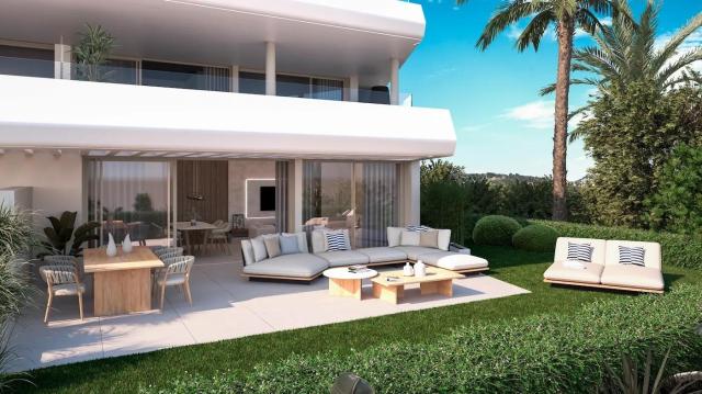 2 bedroom Ground Floor in Estepona