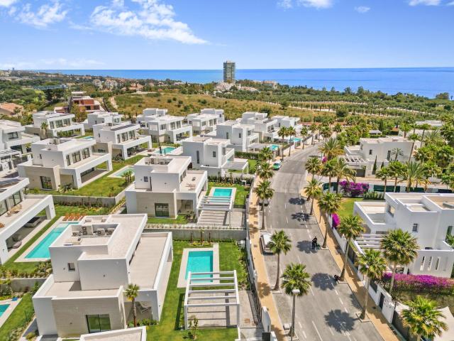 6 bedroom Villa in Marbella