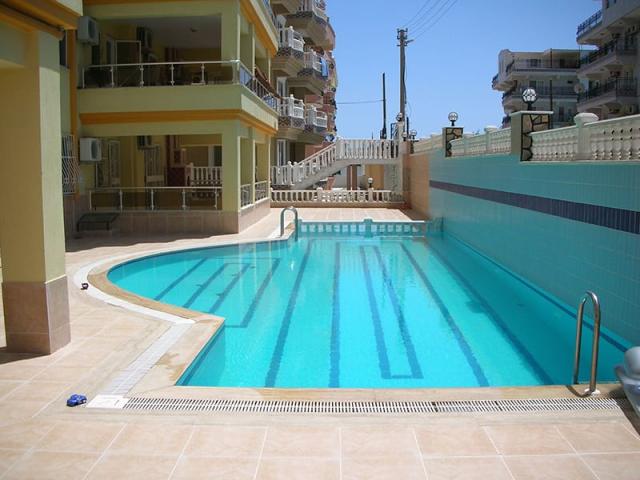 3 bedroom Apartment in Altinkum