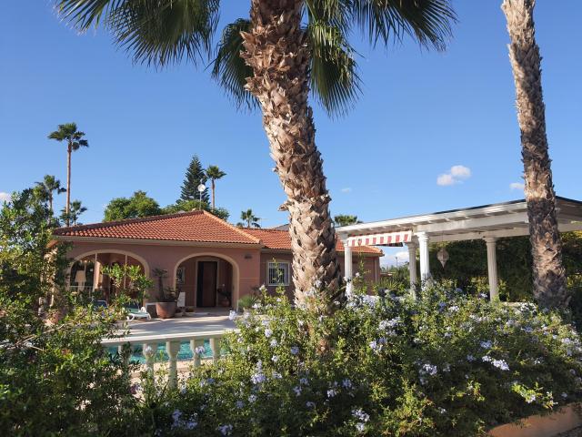 4 bedroom Villa in Alicante