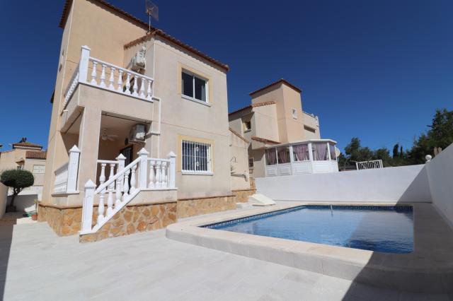 3 bedroom Detached Villa in San Miguel de Salinas