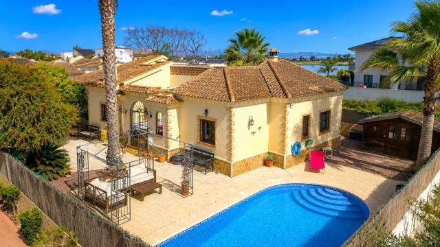 3 bedroom Detached Villa in Formentera del Segura