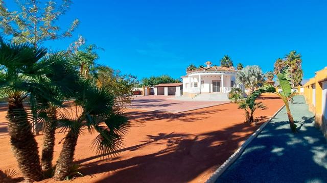 3 bedroom Country Property in Catral