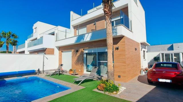 3 bedroom Detached Villa in Pilar de La Horadada