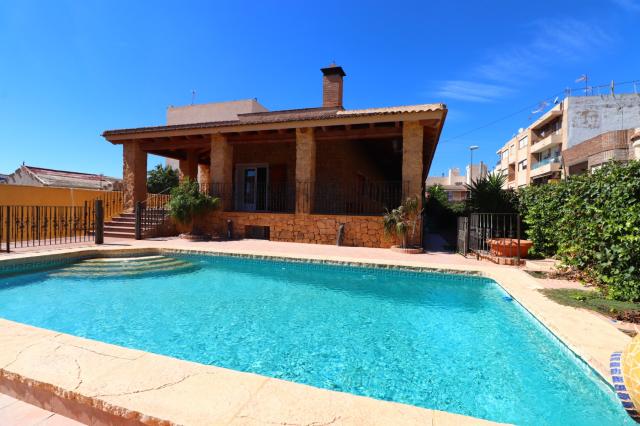 5 bedroom Detached Villa in Rojales